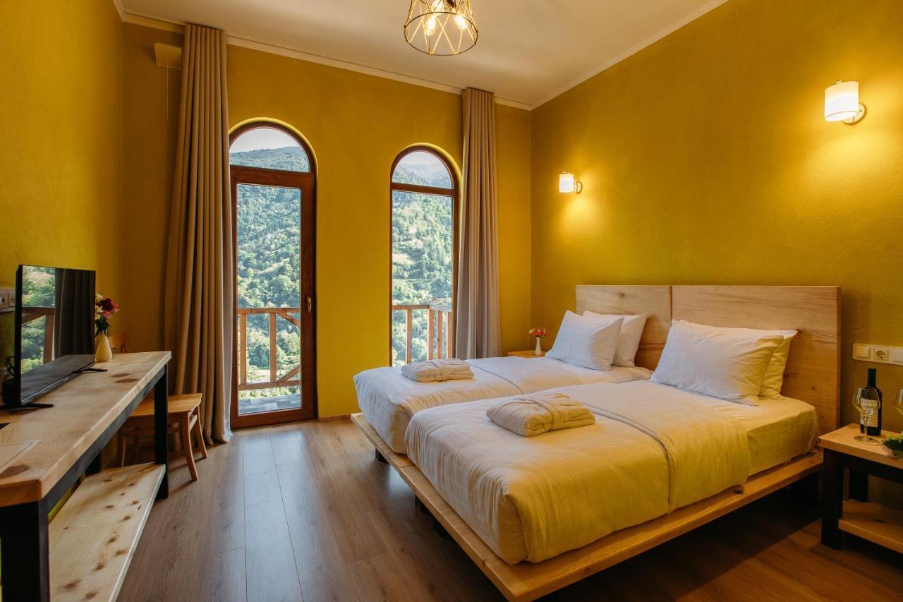 Hotel Chateau Iveri Varjanisi Екстериор снимка