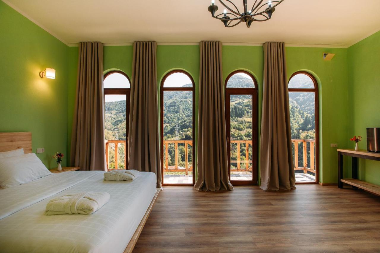Hotel Chateau Iveri Varjanisi Екстериор снимка