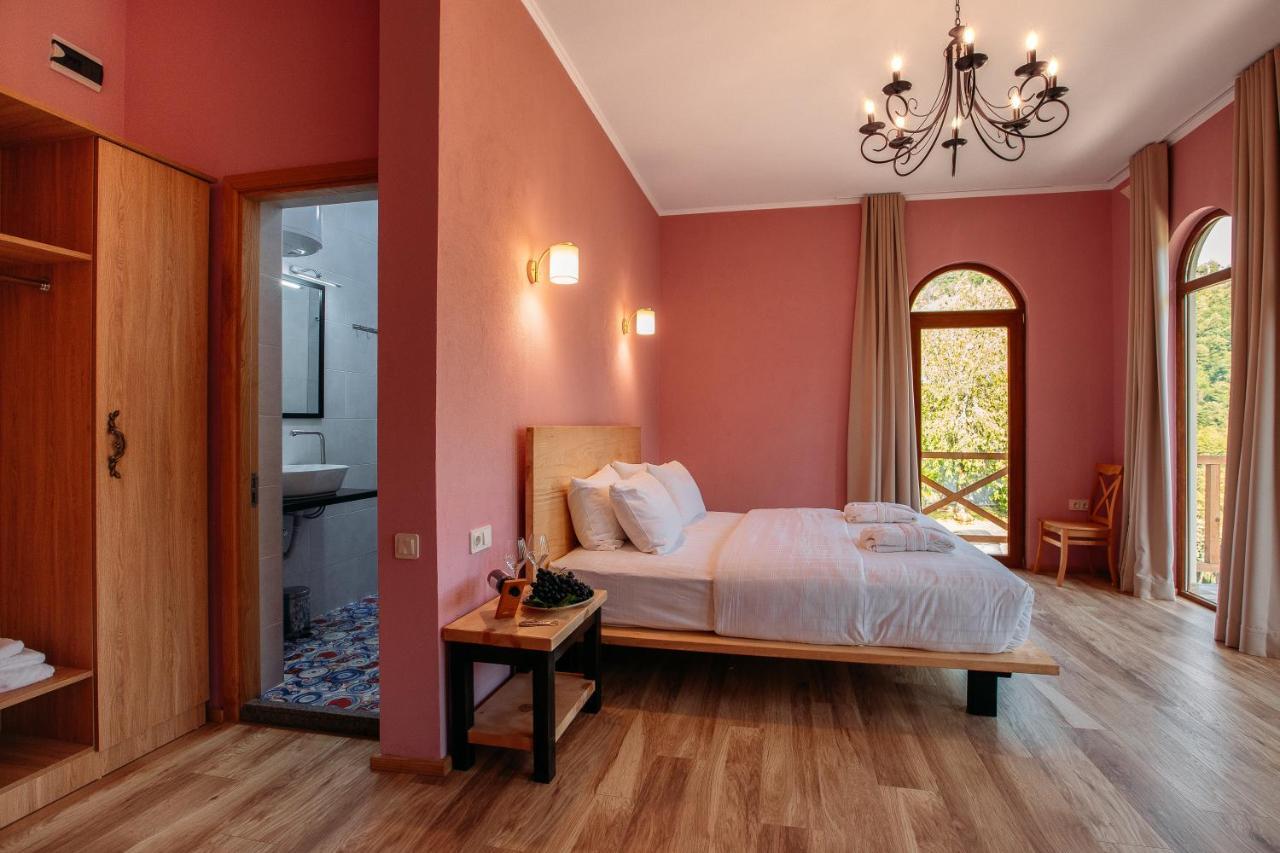 Hotel Chateau Iveri Varjanisi Екстериор снимка