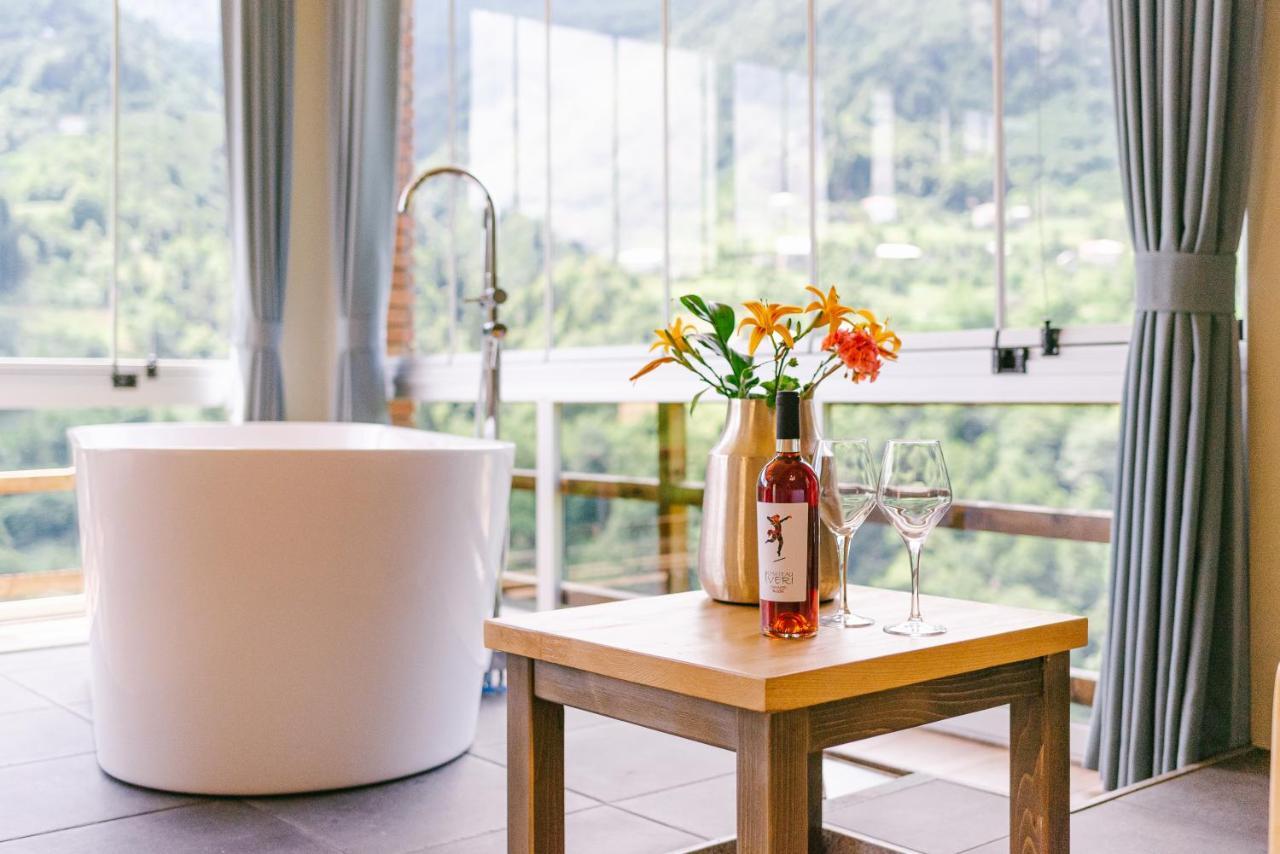 Hotel Chateau Iveri Varjanisi Екстериор снимка