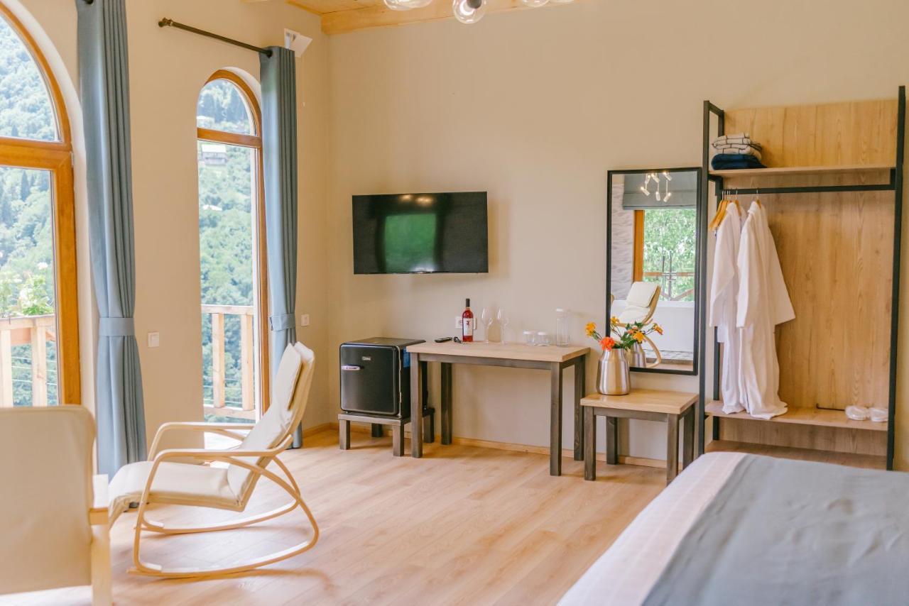 Hotel Chateau Iveri Varjanisi Екстериор снимка