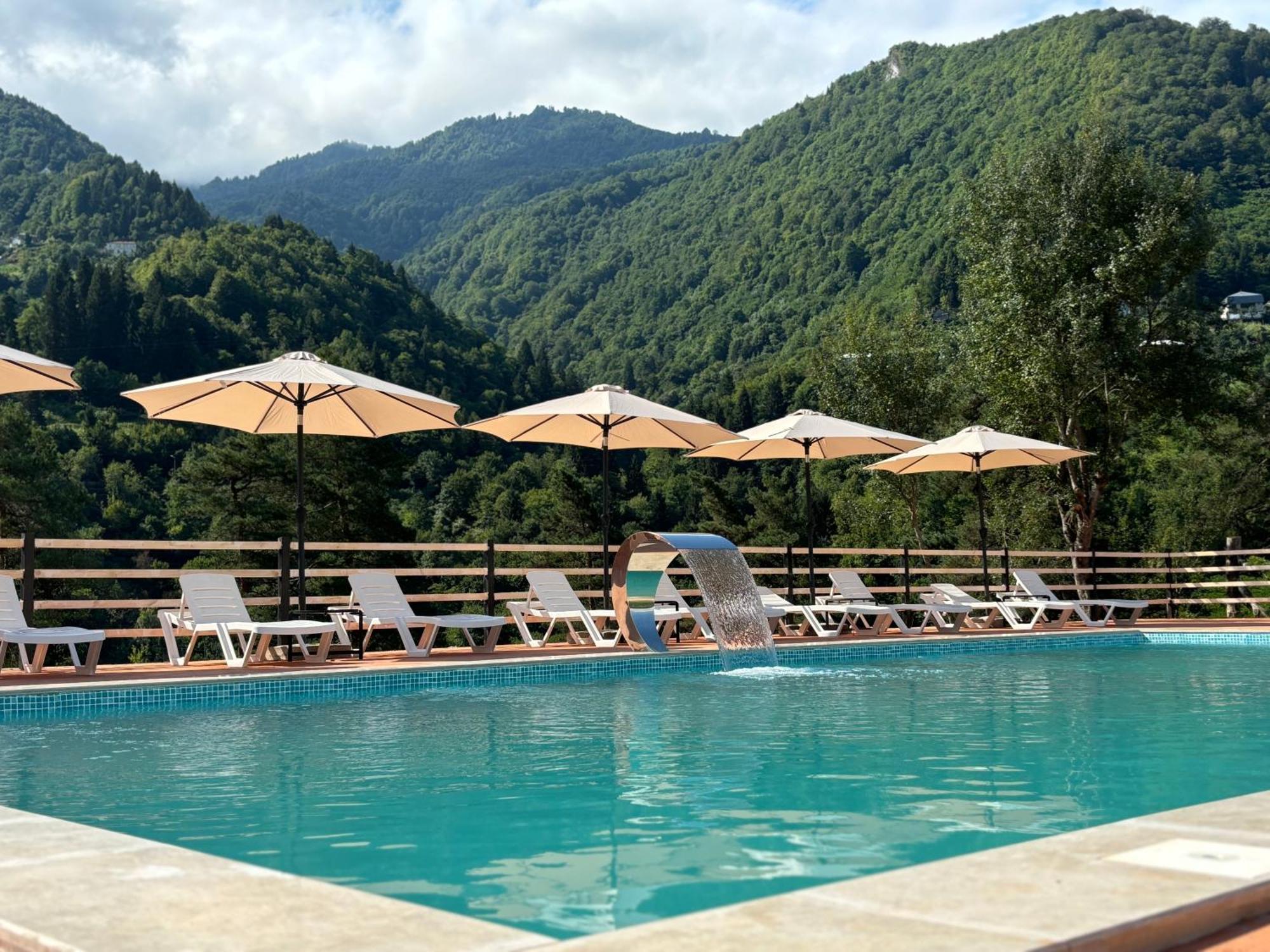 Hotel Chateau Iveri Varjanisi Екстериор снимка